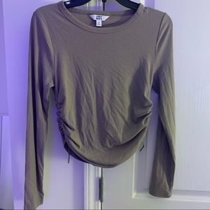 long sleeve cinch top